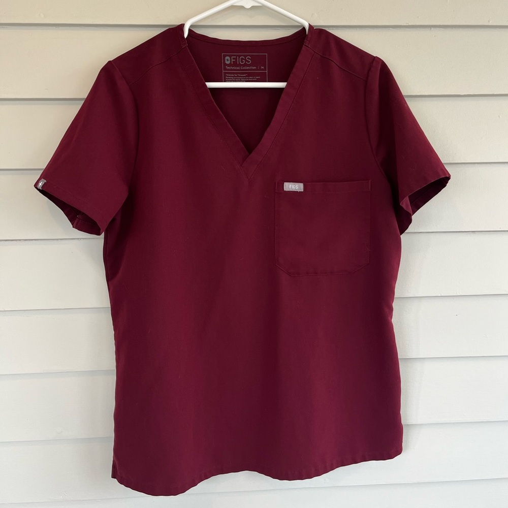 FIGS Burgundy Catarina Scrub Top M